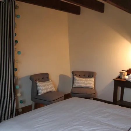 Chez Caroline Et Guillaume, Le Gray Vakantiehuis